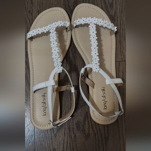 Long Tall Sally White Daisy Sandals